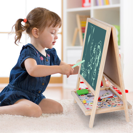 Двусторонняя доска с магнитным набором и маркером.