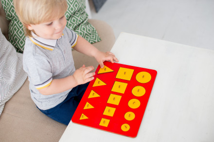 Рамки-вкладыши М.Монтессори "Больше-меньше"