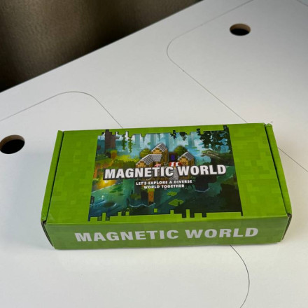 Набор магнитных кубиков «Пиксельный мир» (в стиле Minecraft, 95 кубиков + 1 фигурка).