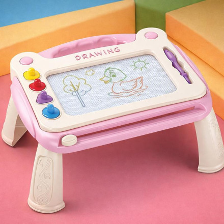 Столик доска на ножках для рисования со штампами и ручкой. (Розовый цв.)