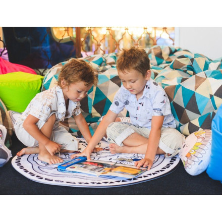 Музыкальная книга «В небе, в воде, на земле».