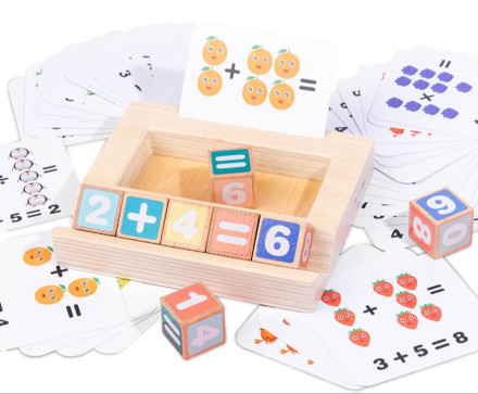 Обучающая игра «Математический набор с карточками и кубиками» 