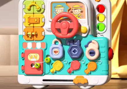 Многофункциональный бизиборд "Чемоданчик".